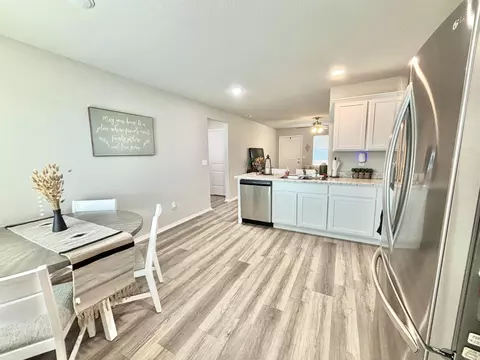 Kitchen - 23 Candlelight Dr, Conway, AR 72032 photo 3 of 3