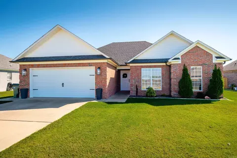 Exterior - 1810 Jaguar Dr, Conway, AR 72032 photo 2 of 13