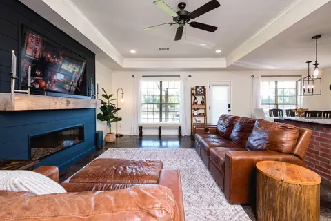 Living - 1810 Jaguar Dr, Conway, AR 72032 photo 1 of 6