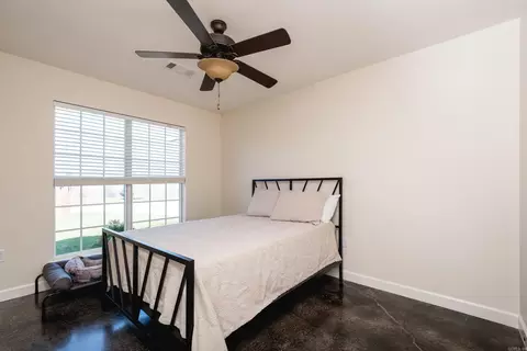 Bedroom - 1810 Jaguar Dr, Conway, AR 72032 photo 5 of 6