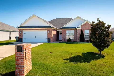 Exterior - 1810 Jaguar Dr, Conway, AR 72032 photo 3 of 13