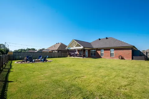 Exterior - 1810 Jaguar Dr, Conway, AR 72032 photo 7 of 13