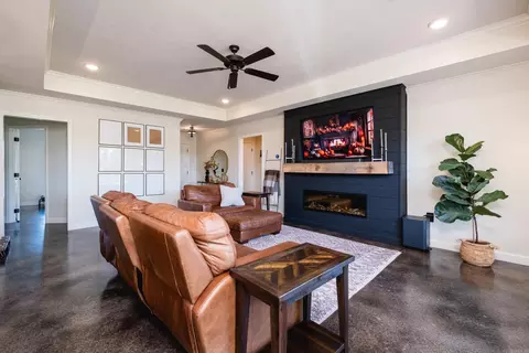 Living - 1810 Jaguar Dr, Conway, AR 72032 photo 4 of 6
