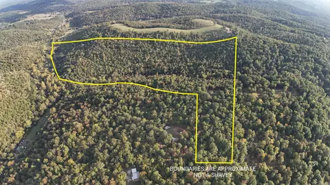 216 Renegade Ln, Yellville, AR 72687