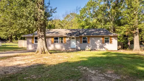7613 Carrie Dr, Benton, AR 72019 photo 1
