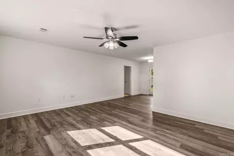 7613 Carrie Dr, Benton, AR 72019 photo 2