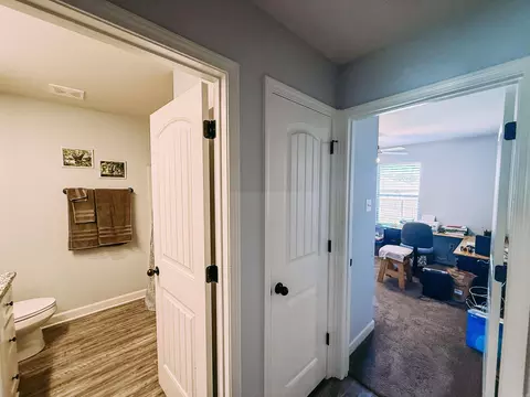 Entry Way - 10 Patti Cv, Ward, AR 72176 photo 2 of 2