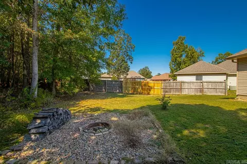 Exterior - 1601 Katrina Dr, Bryant, AR 72022 photo 8 of 9