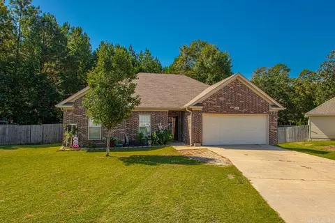Exterior - 1601 Katrina Dr, Bryant, AR 72022 photo 1 of 9
