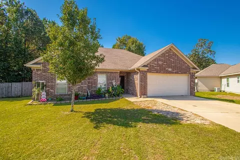 Exterior - 1601 Katrina Dr, Bryant, AR 72022 photo 3 of 9