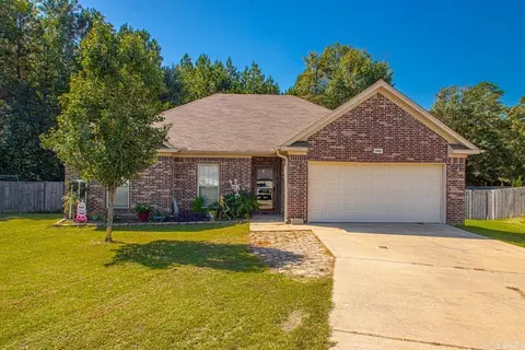 Exterior - 1601 Katrina Dr, Bryant, AR 72022 photo 5 of 9