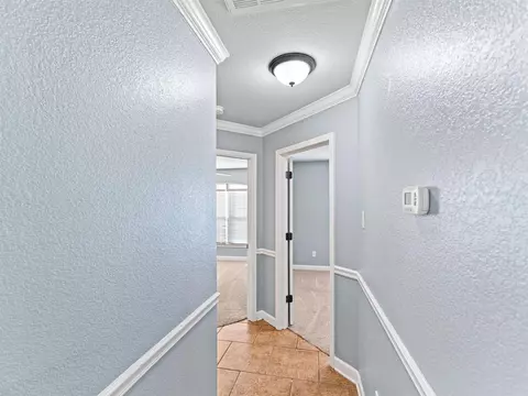 Entry Way - 224 Bobwhite Trl, Lonoke, AR 72086 photo 2 of 3