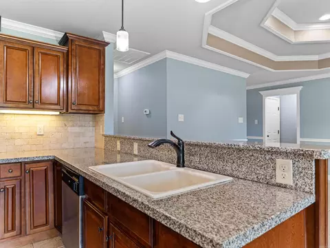 Kitchen - 224 Bobwhite Trl, Lonoke, AR 72086 photo 3 of 3