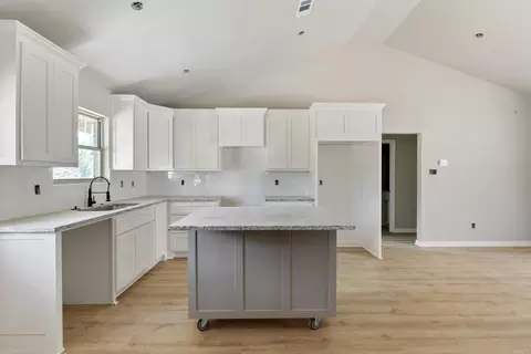 Kitchen - 411 Markham St, Ward, AR 72176 photo 2 of 3