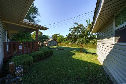213 S 1st St, Augusta, AR 72006 photo 27