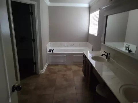 8010 Worth Ave, Benton, AR 72019 photo 8