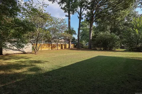 Exterior - 1308 Hillcrest Dr, Conway, AR 72034 photo 4 of 4