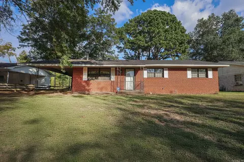 Exterior - 1308 Hillcrest Dr, Conway, AR 72034 photo 1 of 4