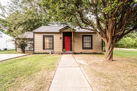 416 S Parkway Dr, El Dorado, AR 71730