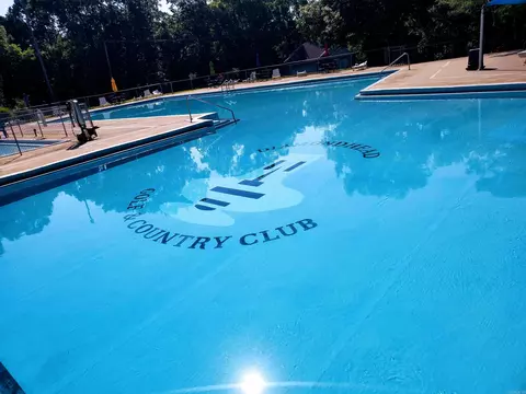 1587 Diamondhead Dr, Hot Springs, AR 71913