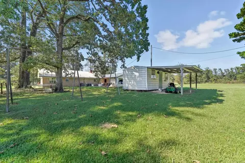 Exterior - 415 Crooked Rd, De Queen, AR 71832 photo 9 of 12