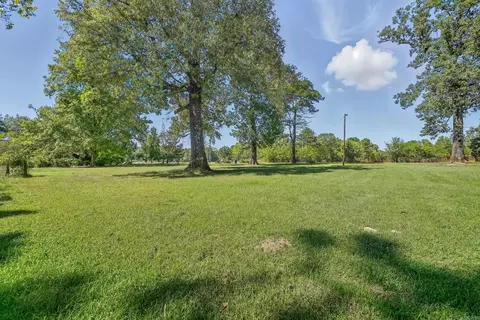 Exterior - 415 Crooked Rd, De Queen, AR 71832 photo 7 of 12