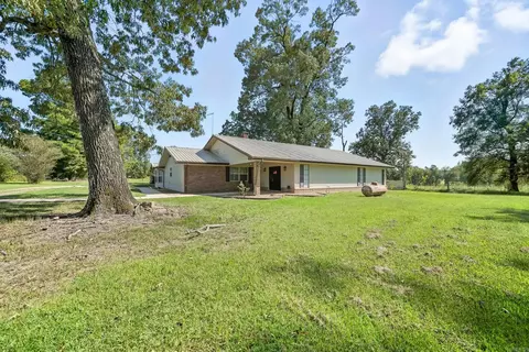 Exterior - 415 Crooked Rd, De Queen, AR 71832 photo 4 of 12