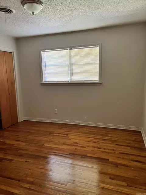 Bedroom - 6204 Dollarway, Pine Bluff, AR 71602 photo 1 of 3