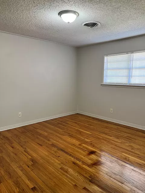 Bedroom - 6204 Dollarway, Pine Bluff, AR 71602 photo 2 of 4
