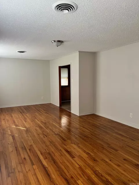 Living - 6204 Dollarway, Pine Bluff, AR 71602 photo 1 of 3