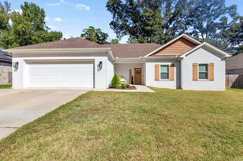 Exterior - 12 Raspberry Ln, Cabot, AR 72023 photo 1 of 10