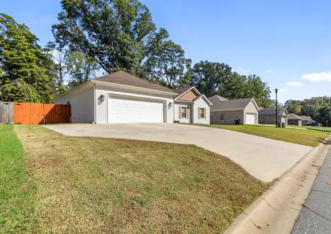 Exterior - 12 Raspberry Ln, Cabot, AR 72023 photo 3 of 10