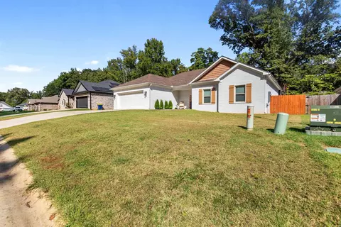 Exterior - 12 Raspberry Ln, Cabot, AR 72023 photo 4 of 10
