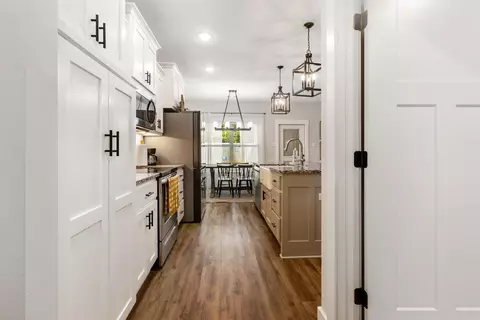 Entry Way - 12 Raspberry Ln, Cabot, AR 72023 photo 4 of 7