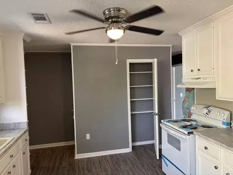 235 E 10th St, Newark, AR 72562 photo 35
