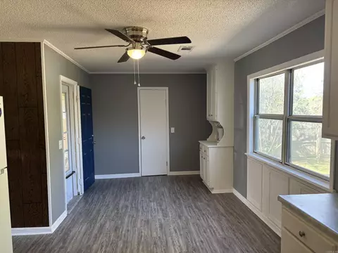 235 E 10th St, Newark, AR 72562 photo 28
