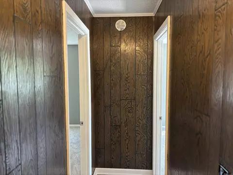 235 E 10th St, Newark, AR 72562 photo 17