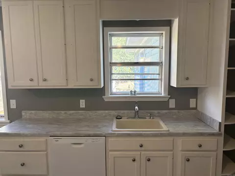 235 E 10th St, Newark, AR 72562 photo 27