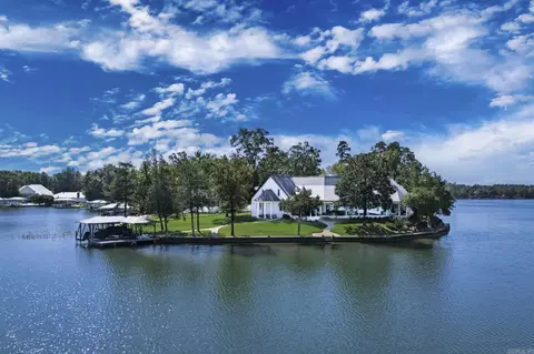 8 Adoracion Pt, Hot Springs Village, AR 71909