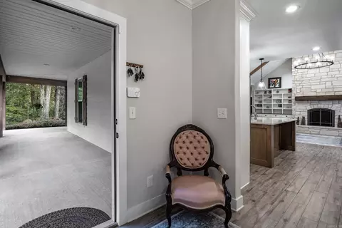 Entry Way - 225 Red Hawk Cir, Paron, AR 72122 photo 6 of 6