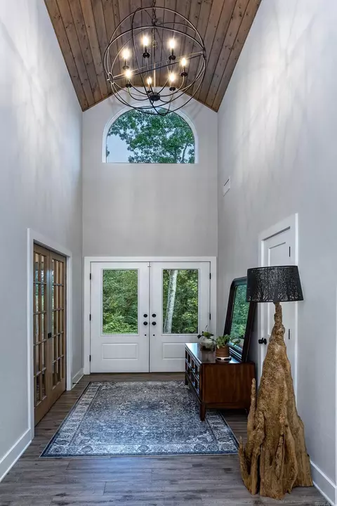 Entry Way - 225 Red Hawk Cir, Paron, AR 72122 photo 1 of 6