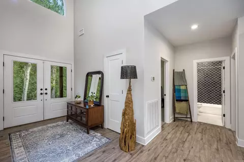 Entry Way - 225 Red Hawk Cir, Paron, AR 72122 photo 2 of 6