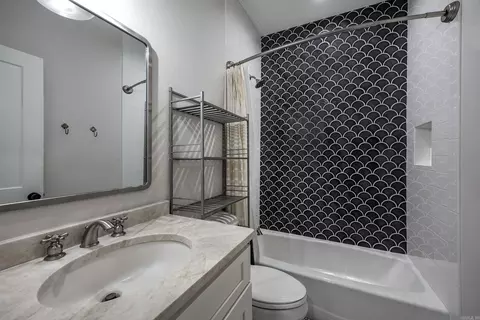 Bath - 225 Red Hawk Cir, Paron, AR 72122 photo 5 of 6
