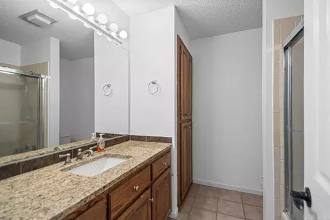 Bath - 5917 Oakbrook Rd, Alexander, AR 72002 photo 2 of 2