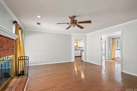 Living - 5917 Oakbrook Rd, Alexander, AR 72002 photo 3 of 3