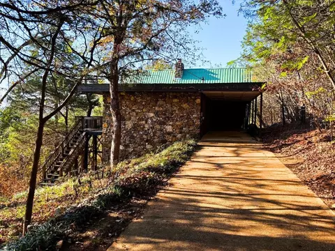 9 Uno Cir, Cherokee Village, AR 72529
