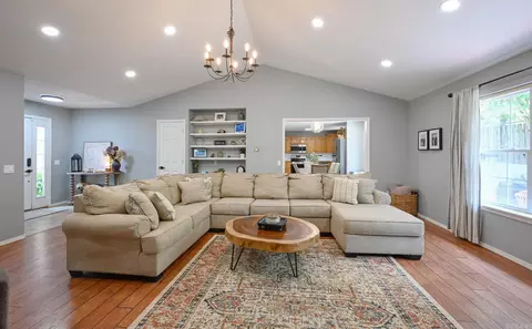 Living - 1101 Redbud Dr, Mena, AR 71953 photo 1 of 2