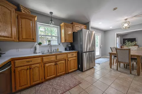 Kitchen - 1101 Redbud Dr, Mena, AR 71953 photo 2 of 2