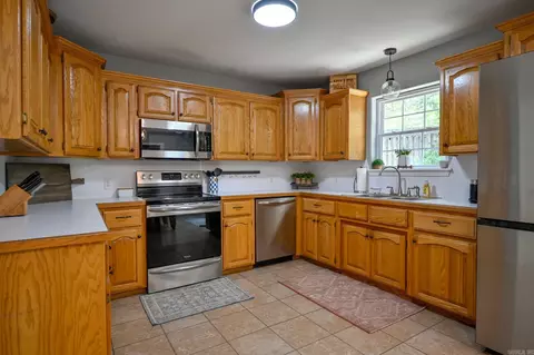 Kitchen - 1101 Redbud Dr, Mena, AR 71953 photo 1 of 2