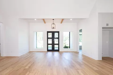 Entry Way - 6047 Charley Pl, Benton, AR 72019 photo 1 of 3
